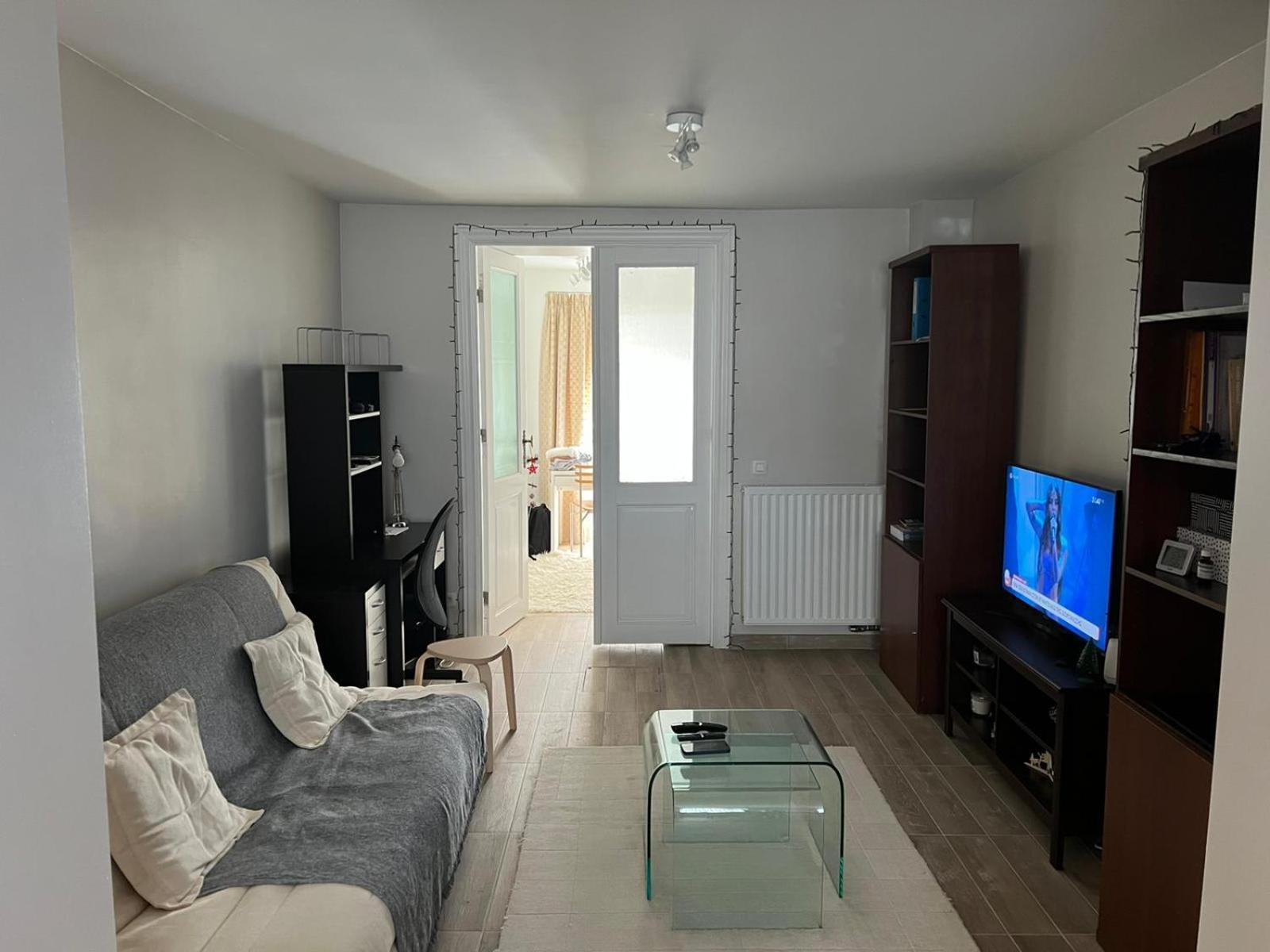 Stay In Maison De Metre In Etterbeek Bruselas Exterior foto